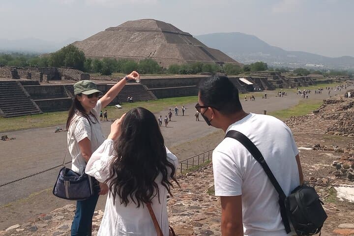 Guided Walking Tour to the Archaeological Zone of Teotihuacán