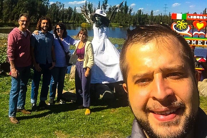 Xochimilco Floating Gardens Tour with a Local: Private & Custom