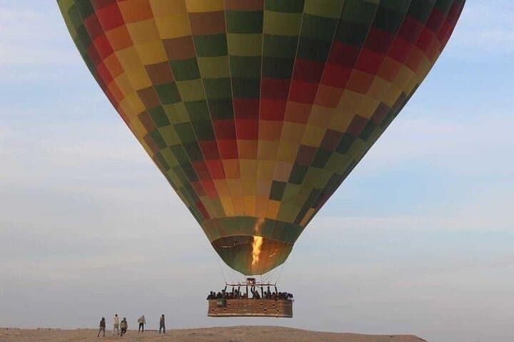 Sunrise Hot Air Balloon Ride Experience in Luxor