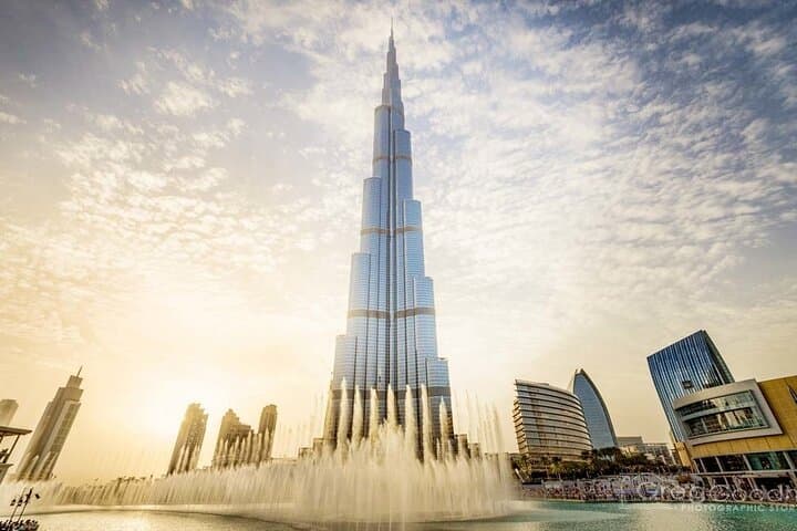 Burj Khalifa At The Top & Underwater Zoo Aquarium with Transfer
