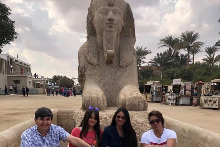 Sakkara, Memphis and Dahshur Private Guided tour with Lunch and Transfers