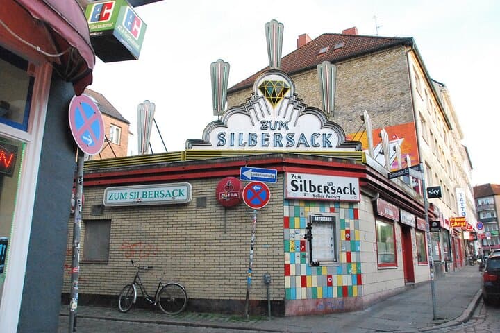 Sex, drugs and hot dog neighborhood tour in Hamburg