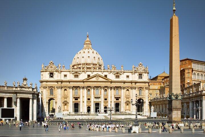 St. Peters Basilika og pavelige grave tur, valgfri Dome