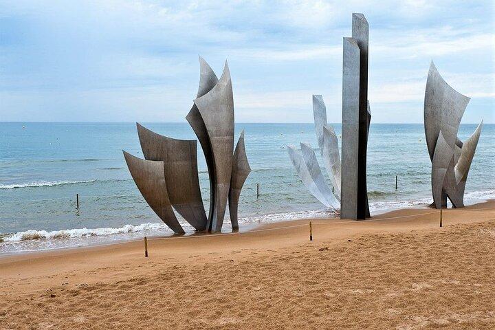 Privater Hin- und Rücktransfer von Paris zu den D-Day-Stränden der Normandie