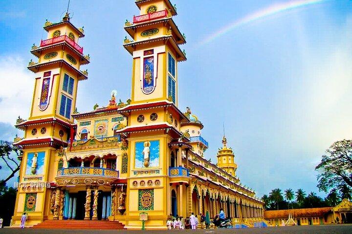 Tay Ninh Tour: Cao Dai Temple & Ba Den Mountain fra Saigon