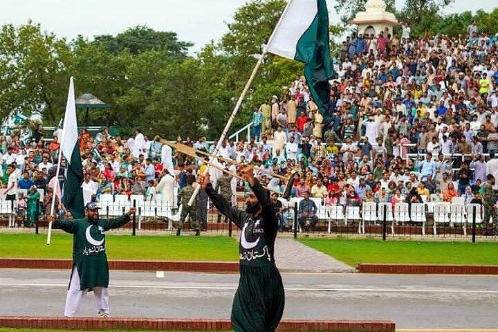 Wagah BorderとLahore FortでLahore Cityを発見 - 終日旅行