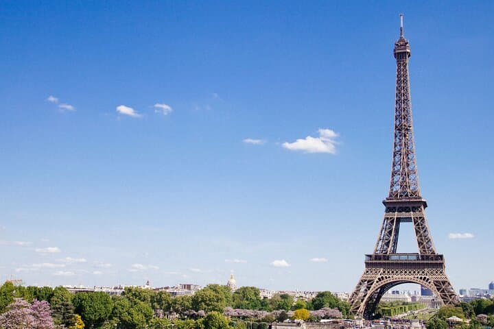 Eiffel Tower Access to Summit with Host