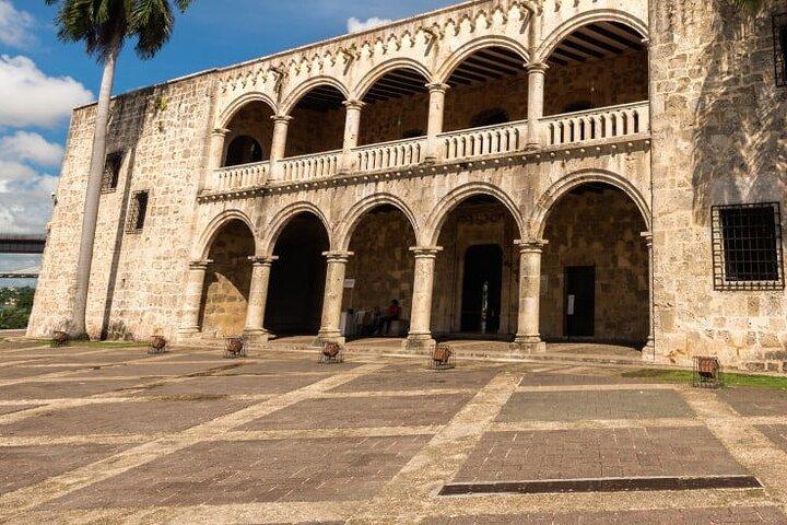 Excursão de dia inteiro a Santo Domingo com traslado de ida e volta do aeroporto para o hotel