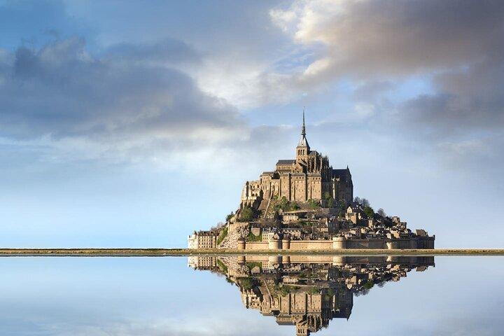 Private Tour to Mont St-Michel and Honfleur from Paris