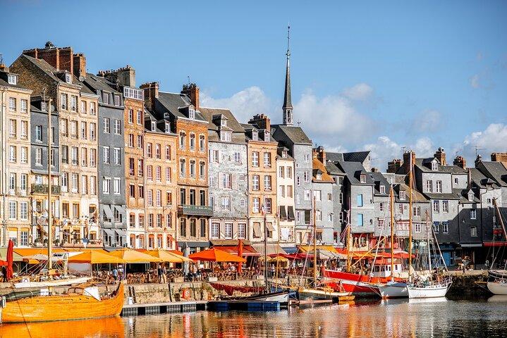 Private Tour to Mont St-Michel and Honfleur from Paris