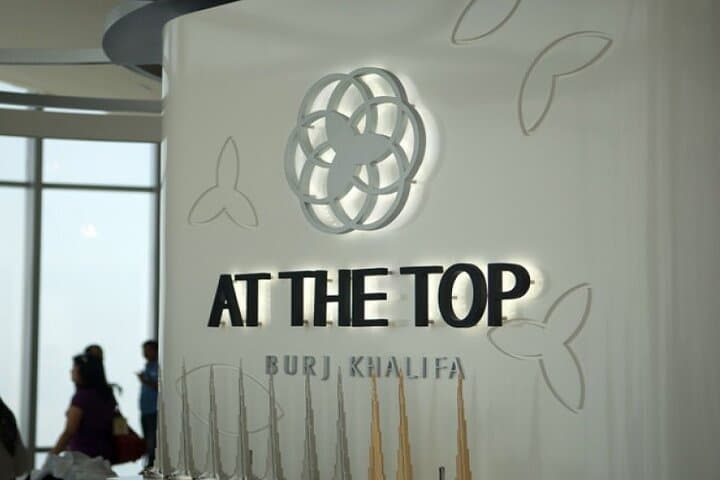 Burj Khalifa Ticket with The Cafe Treat