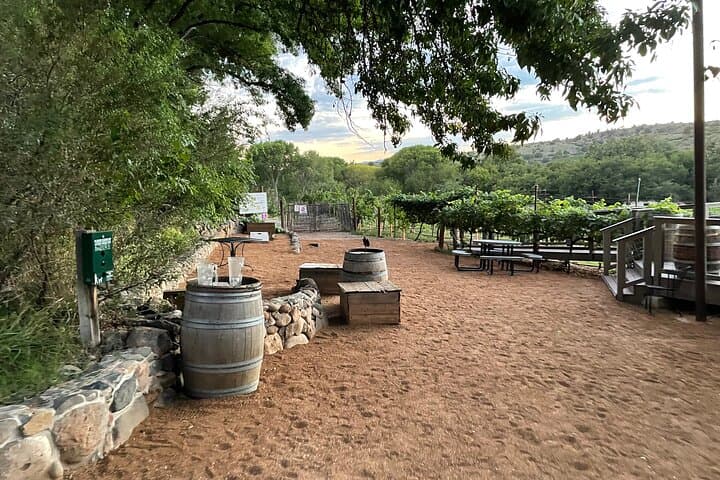 Arizona Winery Tours All-Inclusive Tour with Lunch & Tastings