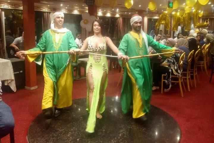 Cairo Dinner Cruise in Nile River With Belly Dancer & Tanora show