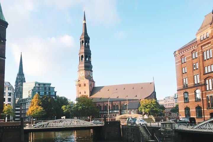 Tourist Excursion - Free Tour - Historic Center-Hamburg Walking