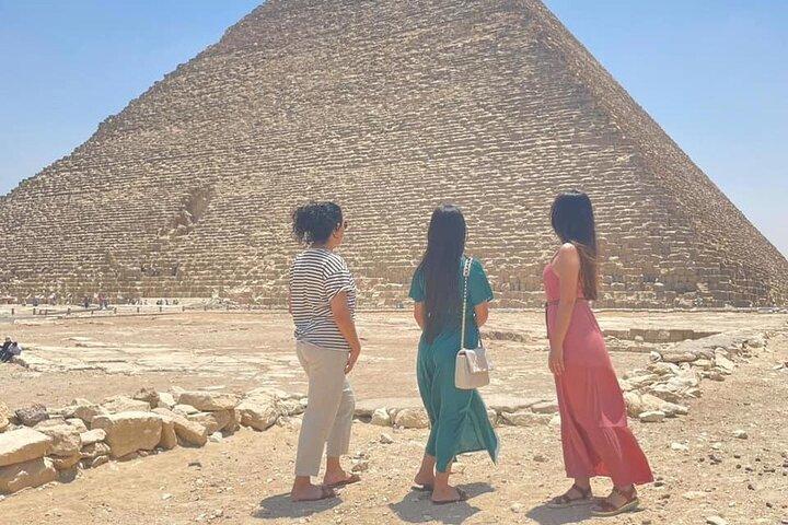 Pyramides de Gizeh avec véhicule privé expert du Caire / Hôtel de Gizeh