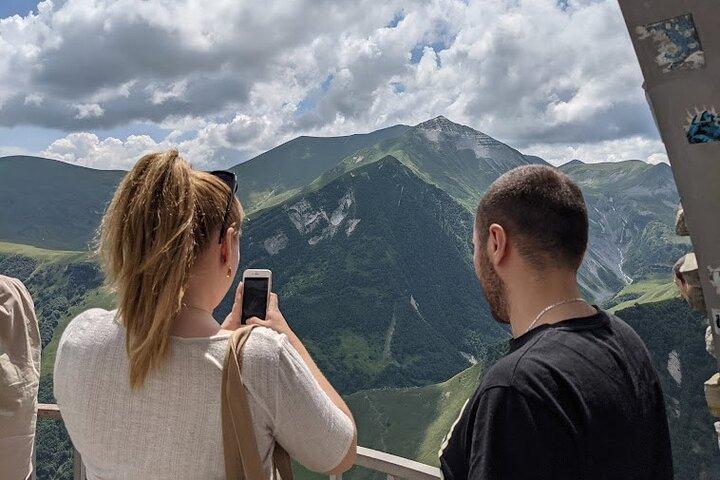 Kazbegi, Gergeti, Gudauri, Ananuri, Mtskheta | Tatin Viagens