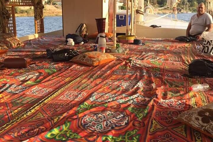 Felucca Nile kryssning Aswan Luxor och mer