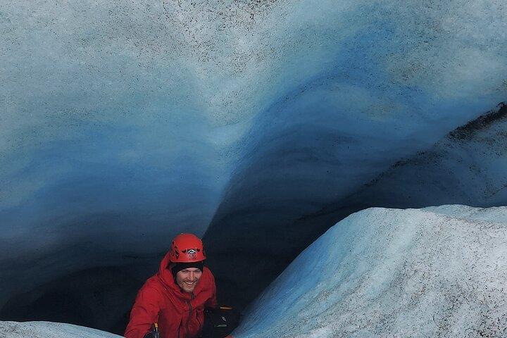 Isklatring i små grupper og gletsjervandring i Solheimajokull