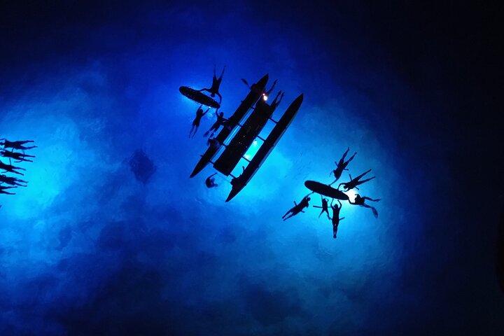 Crociera al tramonto e charter di snorkeling notturno a Manta