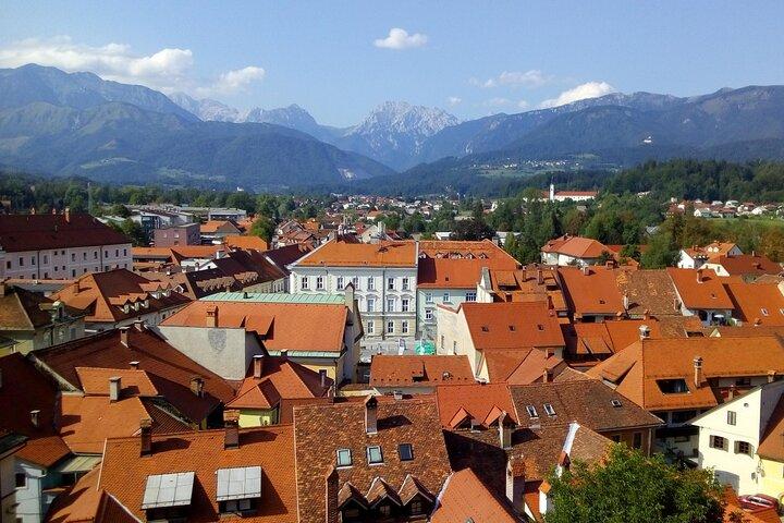 Bled- Ljubljana Flughafen oder umgekehrt. Pauschale pro Auto.