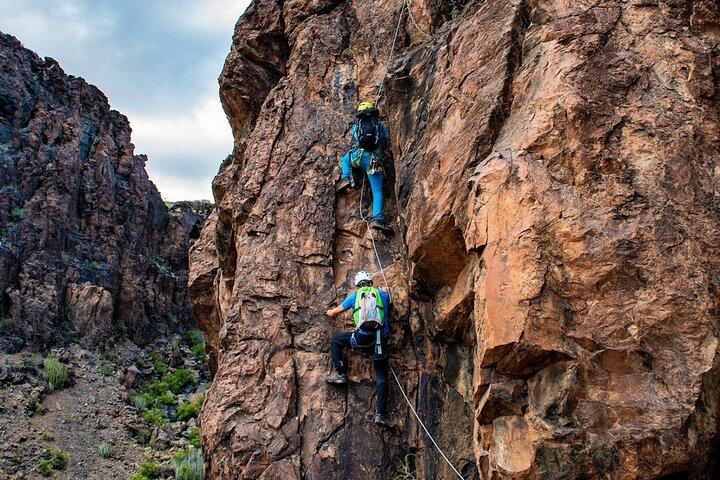 Via Ferrata à Grande Canarie. Parc d'aventure verticale. Petits groupes