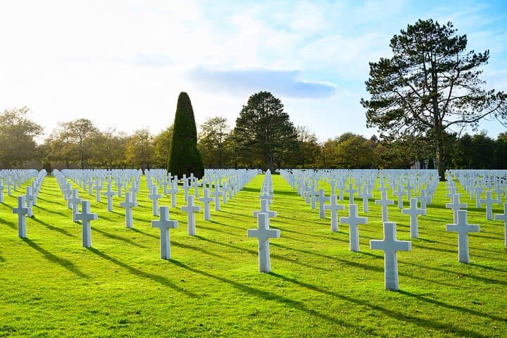 Normandy D-Day Omaha Beach & Honfleur from Paris