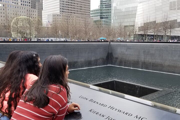 9/11 Memorial at World Trade Center and Financial District Walking Tour