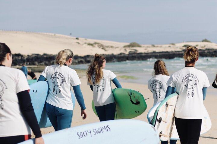 Surf Classes for Beginner and Intermediate (6 people instructor)