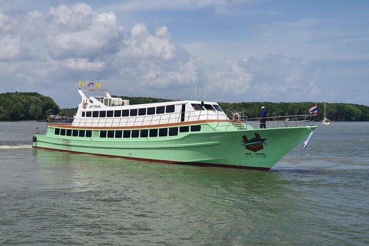 Da Krabi a Koh Phi Phi in traghetto include il trasferimento di prelievo