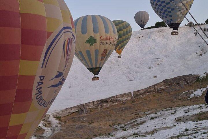 Anmeldelser af Pamukkale Sunrise Balloon Tour / Kusadasi