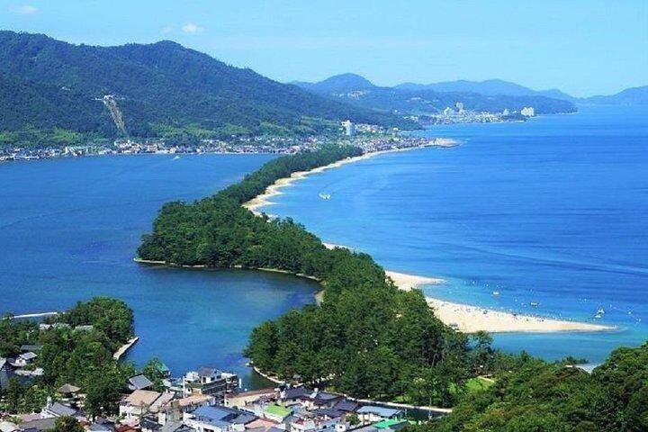Amanohashidate en Miyama Kayabuki no Sato 1-daagse tour vanuit Osaka