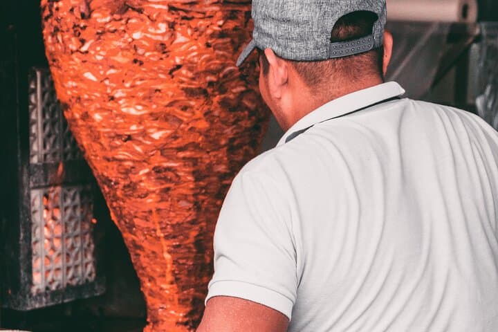 Night Tacos and Mezcal Crawl in Mexico with Guide