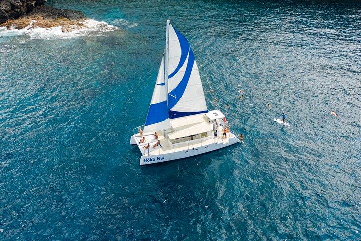 Vela deluxe e snorkeling al Monumento al Capitano Cook