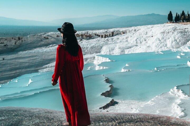 Excursion d'une journée à Pamukkale au départ d'Antalya avec déjeuner