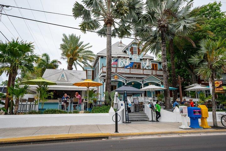 Key West Haunted Pub Crawl Walking Tour