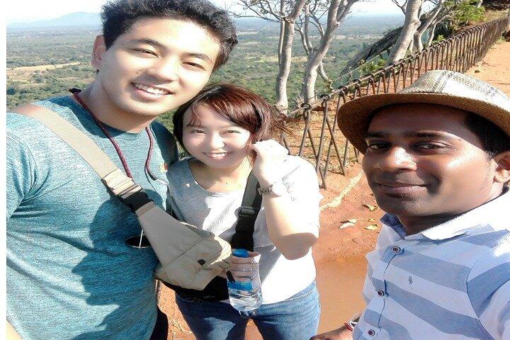 SriLanka Private 5Days Tour friendly autista e veicolo con e senza Hotel HB