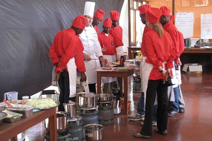 Kilimanjaro Climb & Safari • Spiral Route ~ 15 Dag