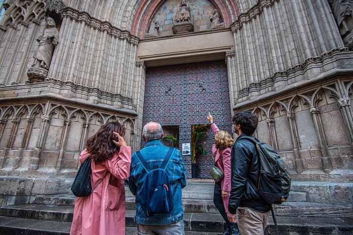 Private Best of Barcelona with Sagrada Familia & Park Güell visit