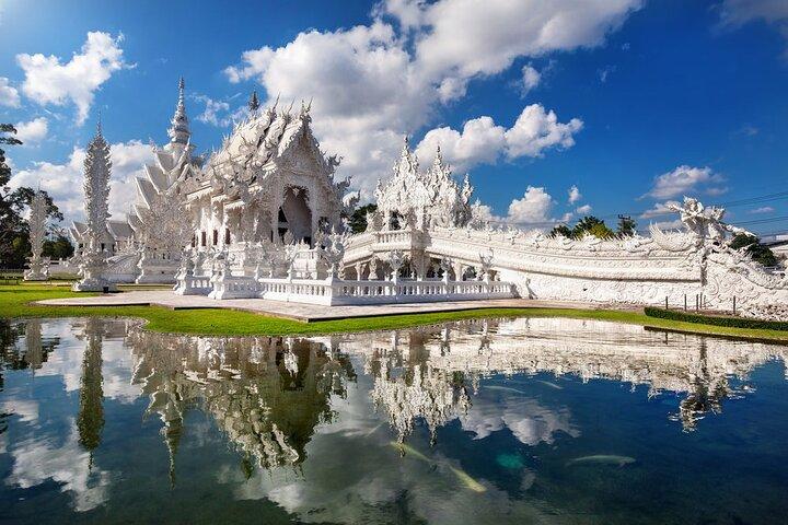Chiangmai till White Temple, Blue Temple och Black Museum