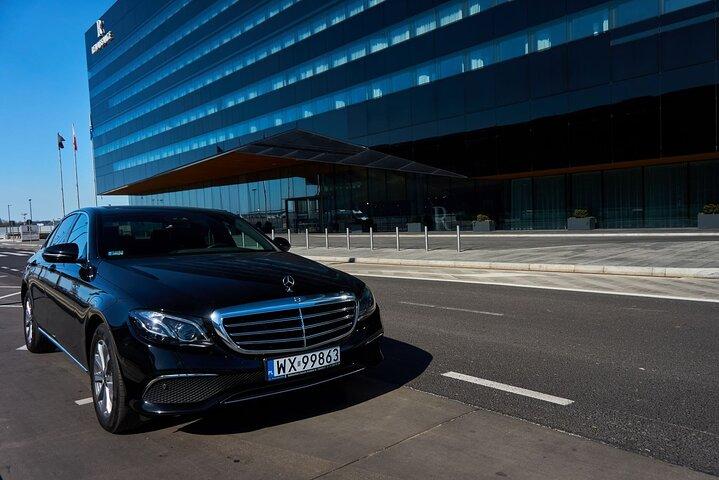 Luxus-Flughafentransfer Warschau Chopin mit privater Limousine