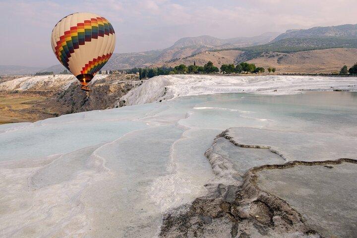 Pamukkale Hot Air Balloon Tour med morgenmad og champagne