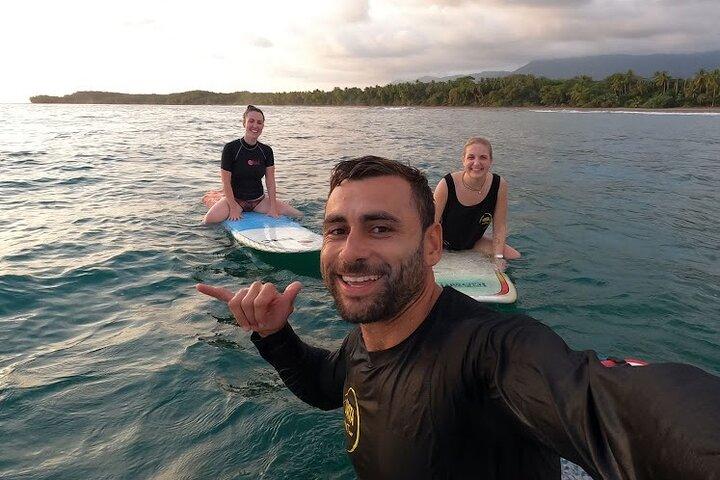 2-stündiger geführter Surfkurs in Playa Chaman Uvita Costa Rica