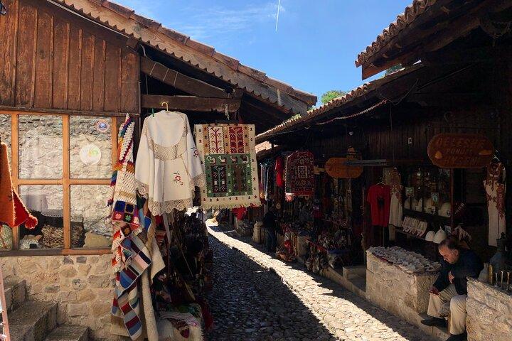 Gita di un giorno a Kruja e Scutari da Tirana (3-6 persone)