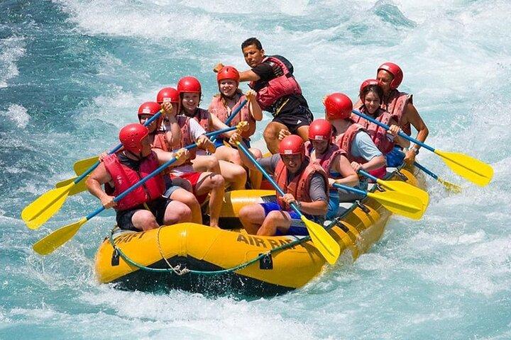 Rafting + Quad eller Buggy + Jeep + Zipline