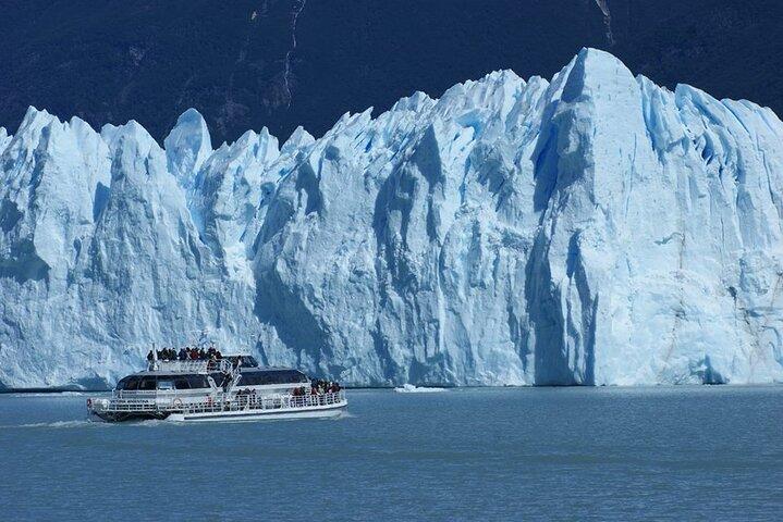 ペリトモレノ氷河 - CALAFATE (歩道橋と航路)
