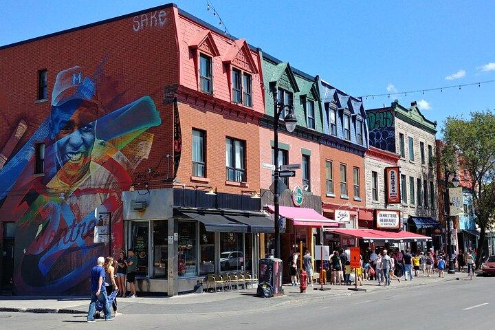 MTL Detours によるモントリオールのプラトー モンロイヤルとマイルエンド ツアー