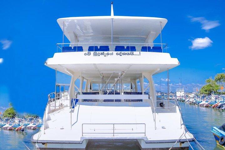 Privébootverhuur in de Zee van Mirissa, Sri Lanka
