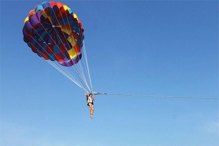 Coral Island speed boa-Parasailing e altre attività a scelta