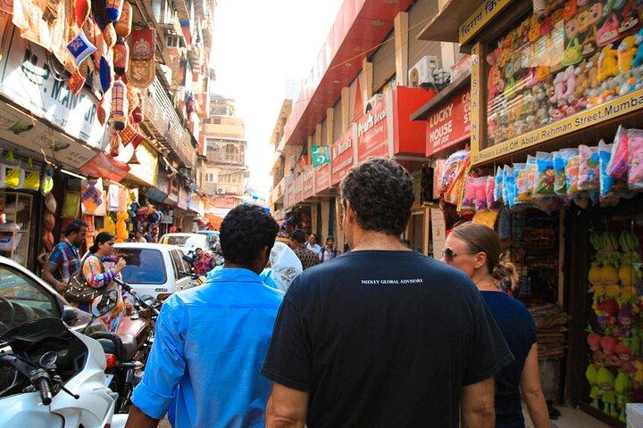 Nahverkehr & Dabbawallah Tour