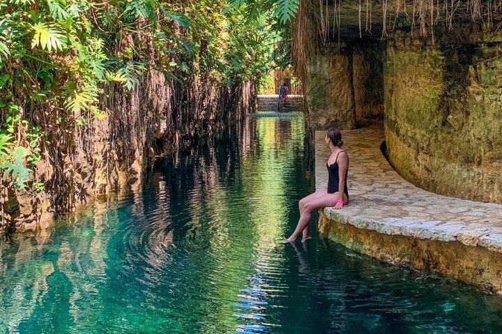Tour Privado Cenotes de Mucuyche e Santa Bárbara em um dia